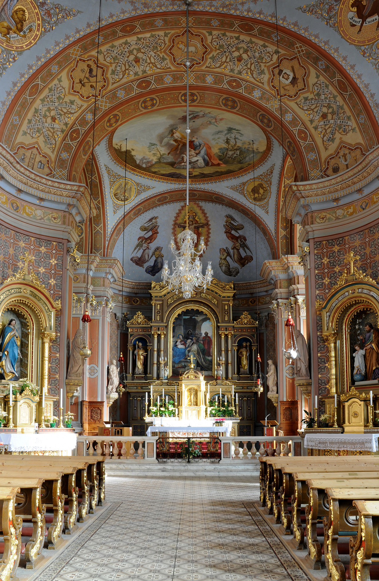 Dlieja de San Durich - Pfarrkirche von St. Ulrich - Chiesa parrocchiale di Ortisei — photo from their website